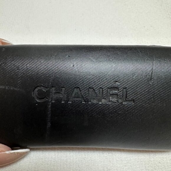 CHANEL AVIATOR SUNGLASSES - Picture 14 of 15